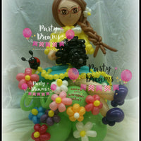 Balloon Sculpture -  Garden Girl with Camera (Medium) #BP7